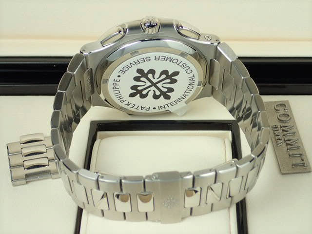 パテックフィリップ ノーチラス Ref.5990/1A-001 ブラックグラデーション文字盤 中古 nautilus-40