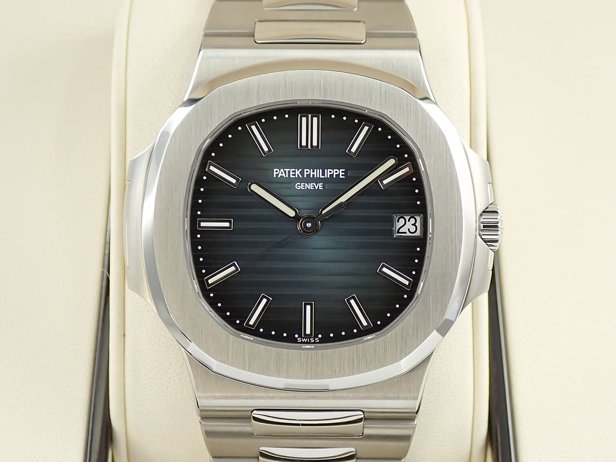 パテックフィリップ ノーチラス Ref.5711/1A-010 ブルー文字盤 美品 64P7S0YP