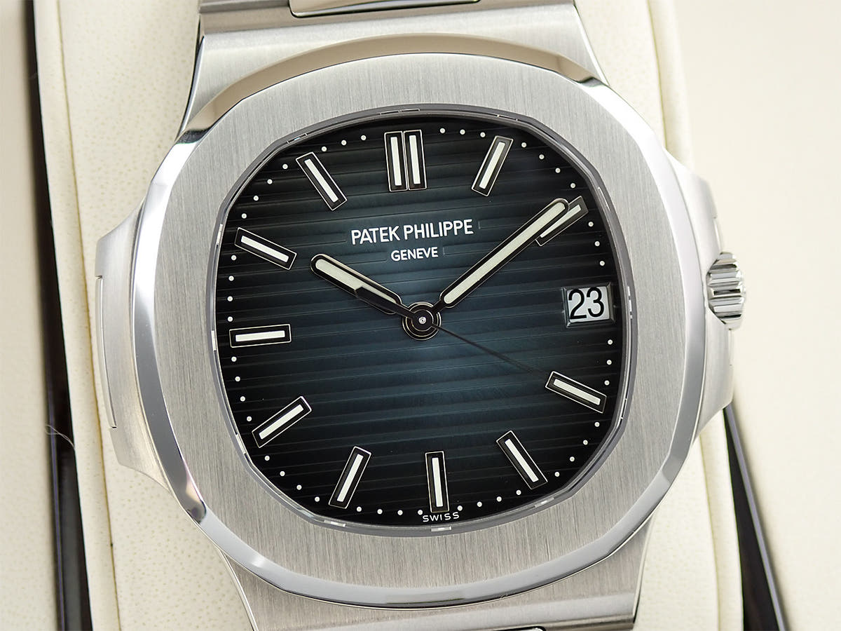 パテックフィリップ ノーチラス Ref.5711/1A-010 ブルー文字盤 美品 64P7S0YP