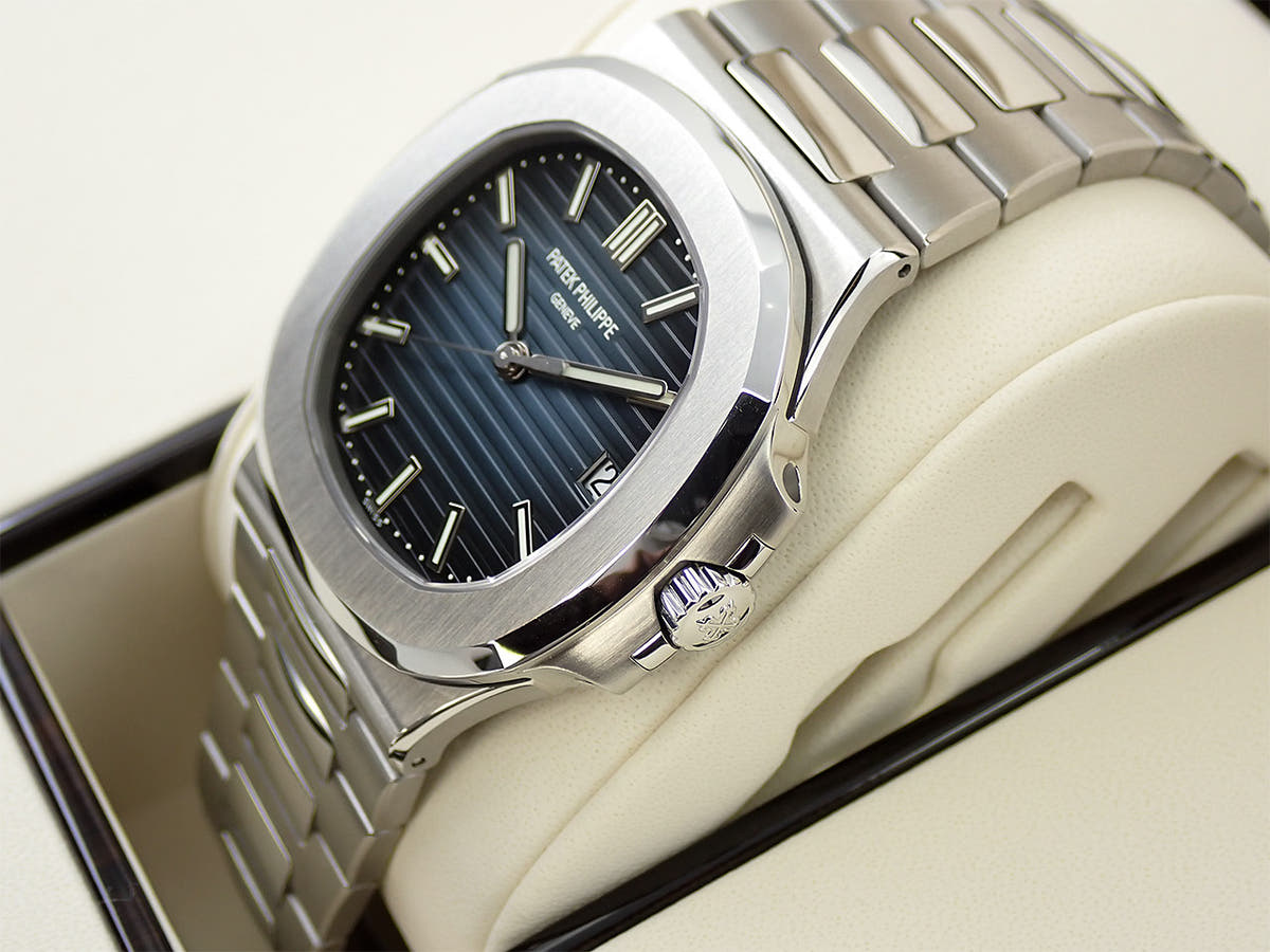 パテックフィリップ ノーチラス Ref.5711/1A-010 ブルー文字盤 美品 64P7S0YP