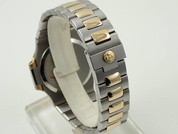 Patek Philippe Nautilus Ref. 3800/1JA Stainless Steel/Yellow Gold Champagne Dial