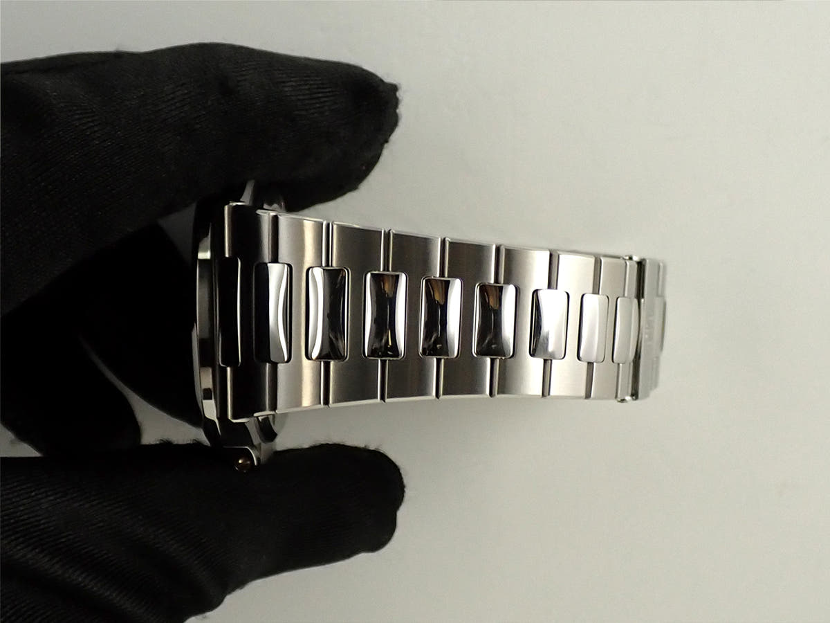 パテックフィリップ ノーチラス Ref.5711/1A-010 ブルー文字盤 美品 FU81RSLC