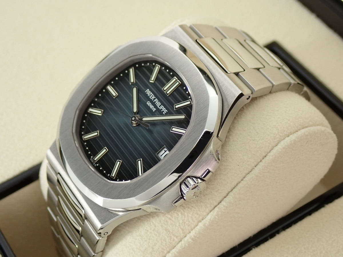 パテックフィリップ ノーチラス Ref.5711/1A-010 ブルー文字盤 中古 WM14J4LC