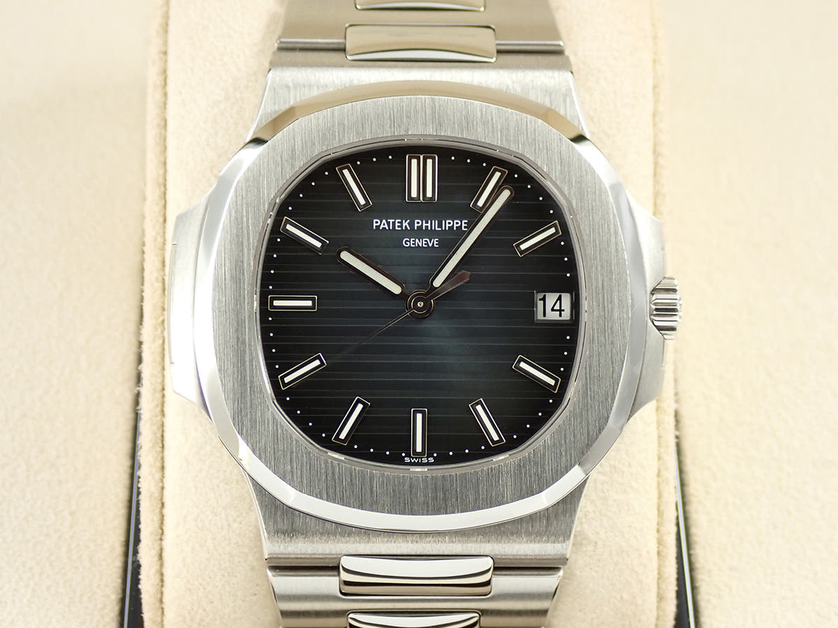 Patek Philippe Nautilus Ref.5711/1A-010 Blue Dial Used 5FCHSPRW