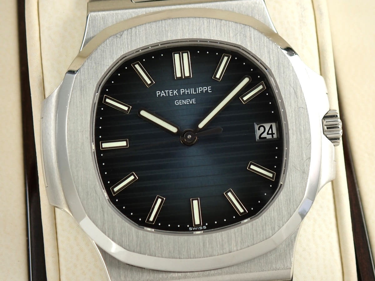 パテックフィリップ ノーチラス Ref.5711/1A-010 ブルー文字盤 中古 9XZTFCFW