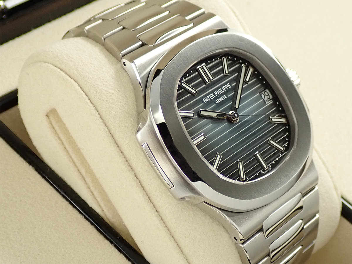 パテックフィリップ ノーチラス Ref.5711/1A-010 ブルー文字盤 美品 SH522846