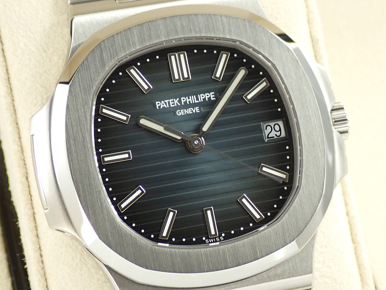 パテックフィリップ ノーチラス 5711/1A-010 ブルー SH522846