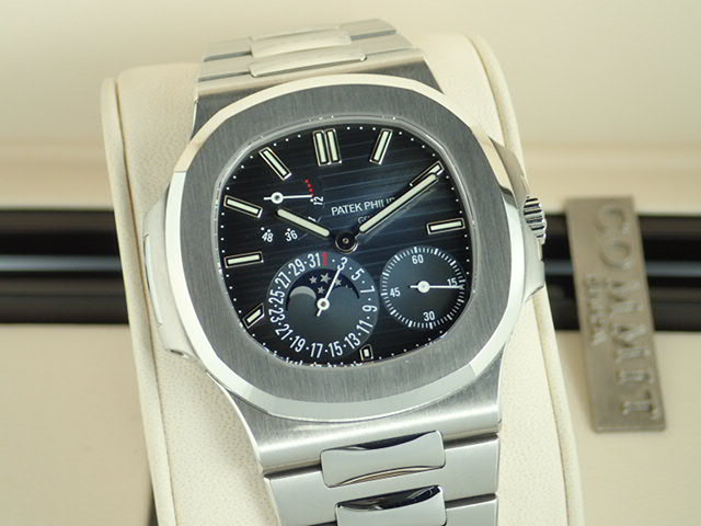 Patek Philippe Nautilus Petitcon