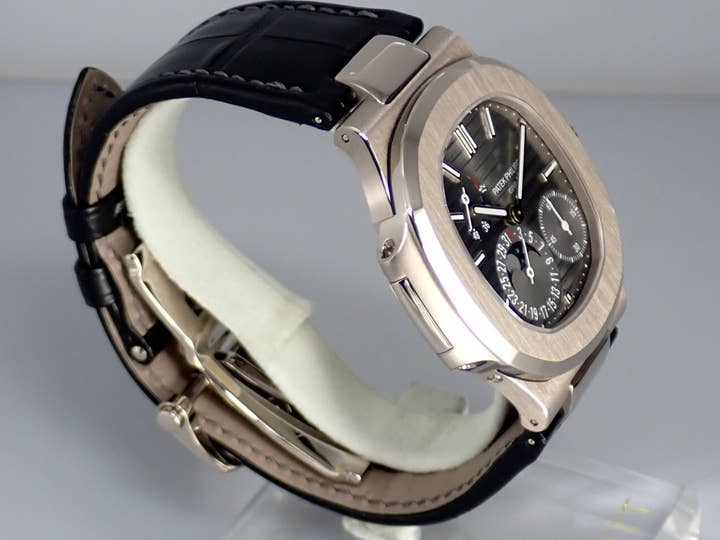 パテックフィリップ ノーチラス Ref.5712G-001 グレー文字盤 中古 nautilus-46