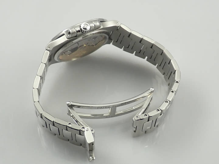 パテックフィリップ ノーチラス Ref.5800/1A-001 ステンレススチール ブルー文字盤