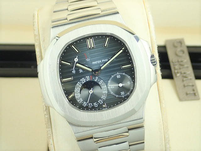 パテックフィリップ ノーチラス Ref.5712/1A-001 ブラックブルー文字盤 中古 nautilus-51