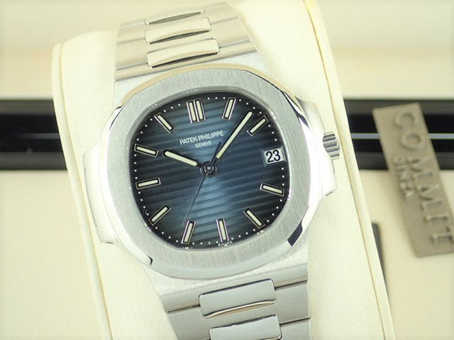 Patek Philippe Nautilus [Good Condition]