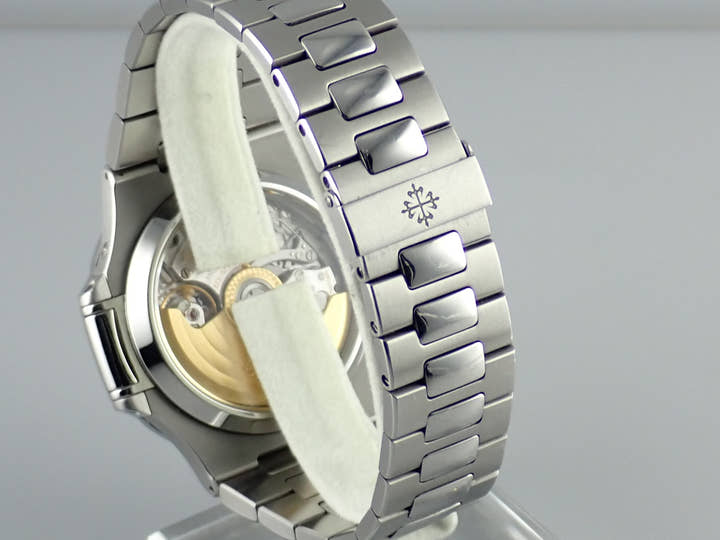 パテックフィリップ ノーチラス Ref.5980/1A-001 ブラックブルー文字盤 中古 nautilus-76