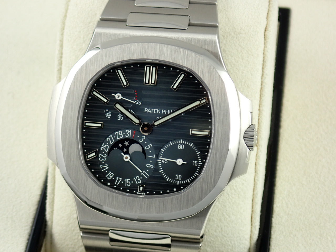 Patek Philippe Nautilus Petitcon [Excellent condition]