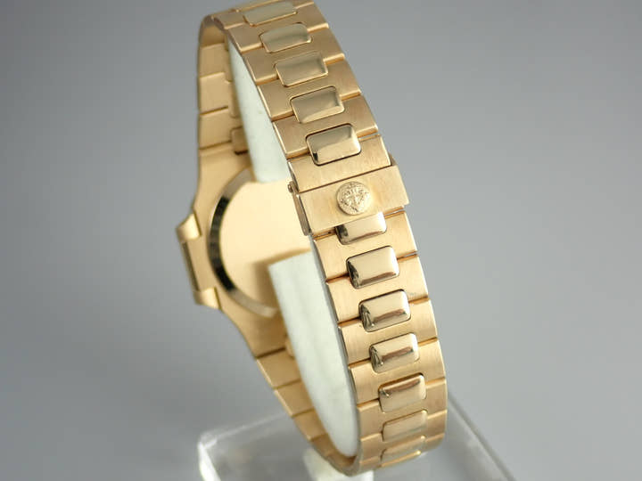 パテックフィリップ ノーチラス Ref.3800/1J シャンパン文字盤 中古 nautilus-79
