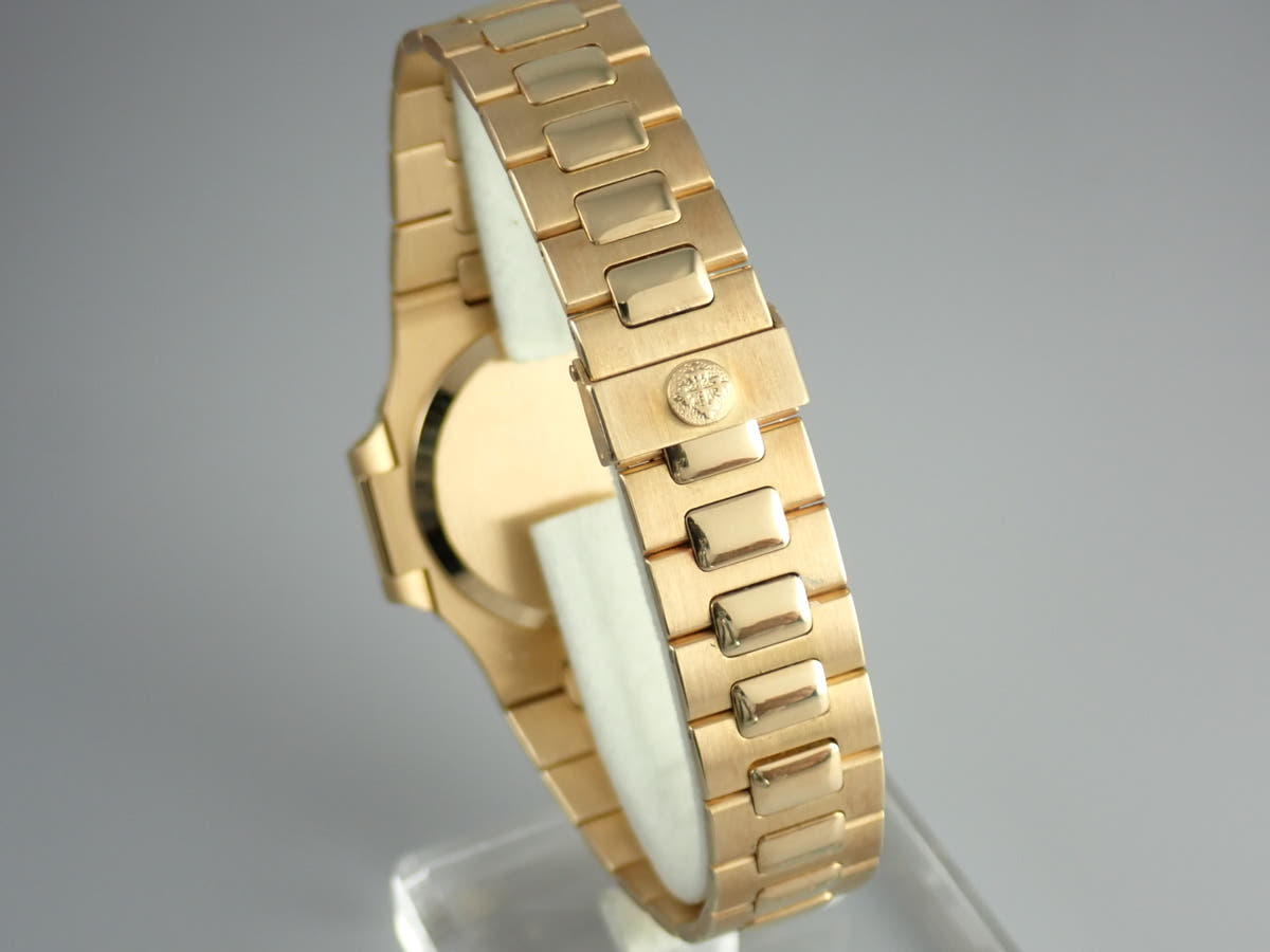 パテックフィリップ ノーチラス Ref.3800/1J シャンパン文字盤 中古 nautilus-79
