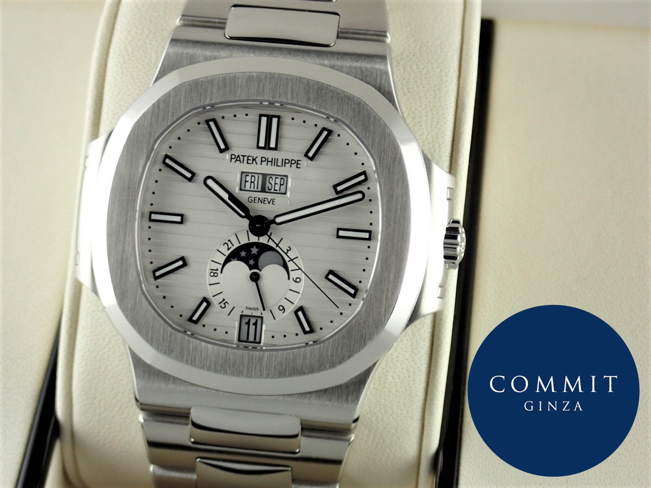 Patek Philippe Nautilus Annual Calendar &lt;Warranty, Box, etc.&gt;