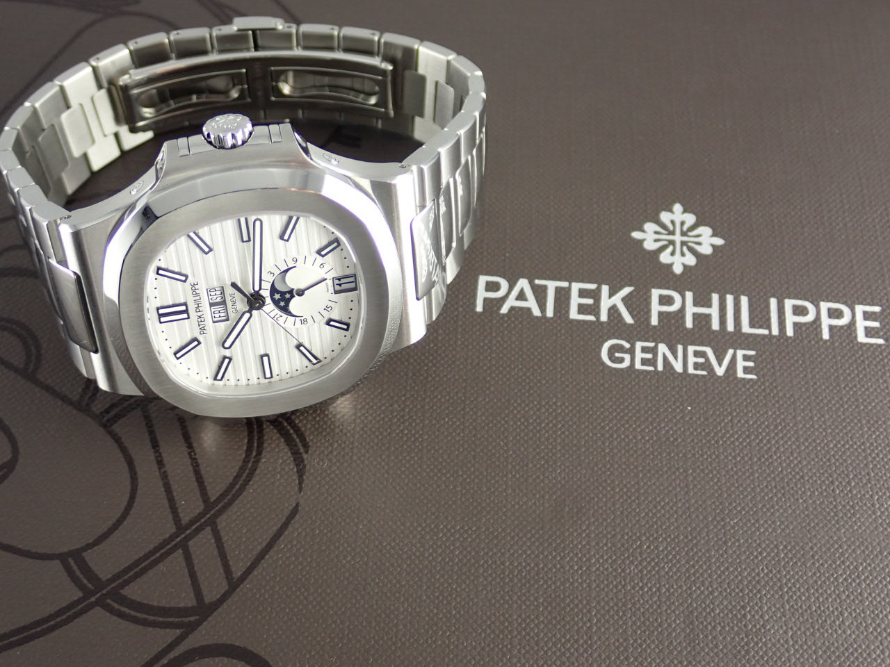 Patek Philippe Nautilus Annual Calendar &lt;Warranty, Box, etc.&gt;