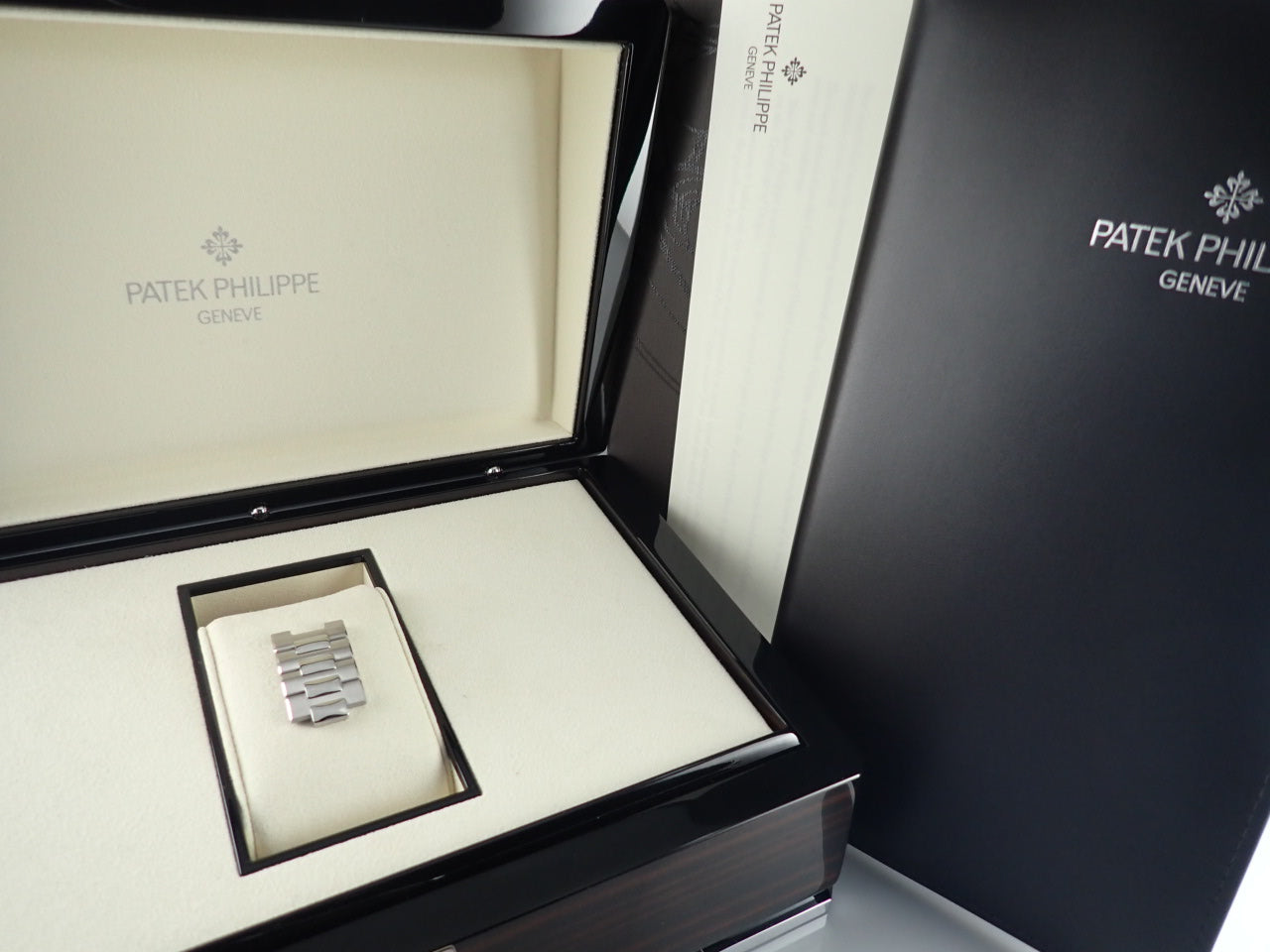 Patek Philippe Nautilus [Good Condition] &lt;Warranty, Box, etc.&gt;