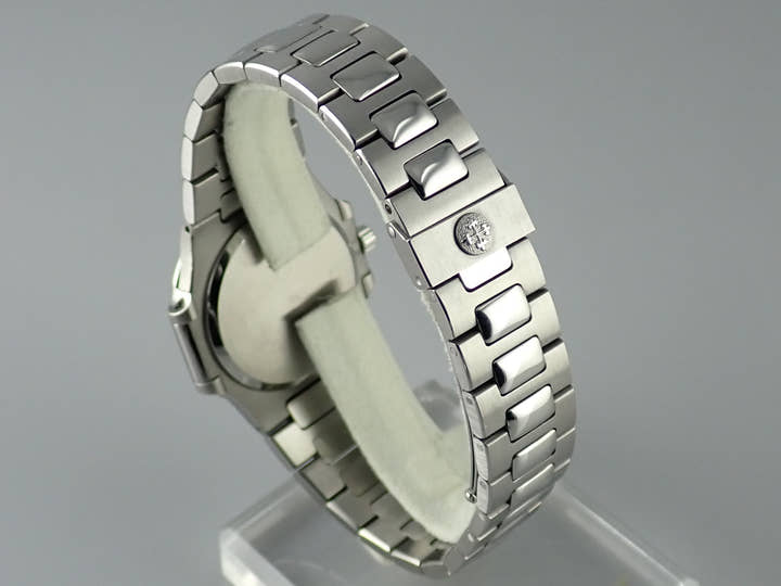 パテックフィリップ ノーチラス Ref.3900/1 ブルー文字盤 中古 nautilus-85