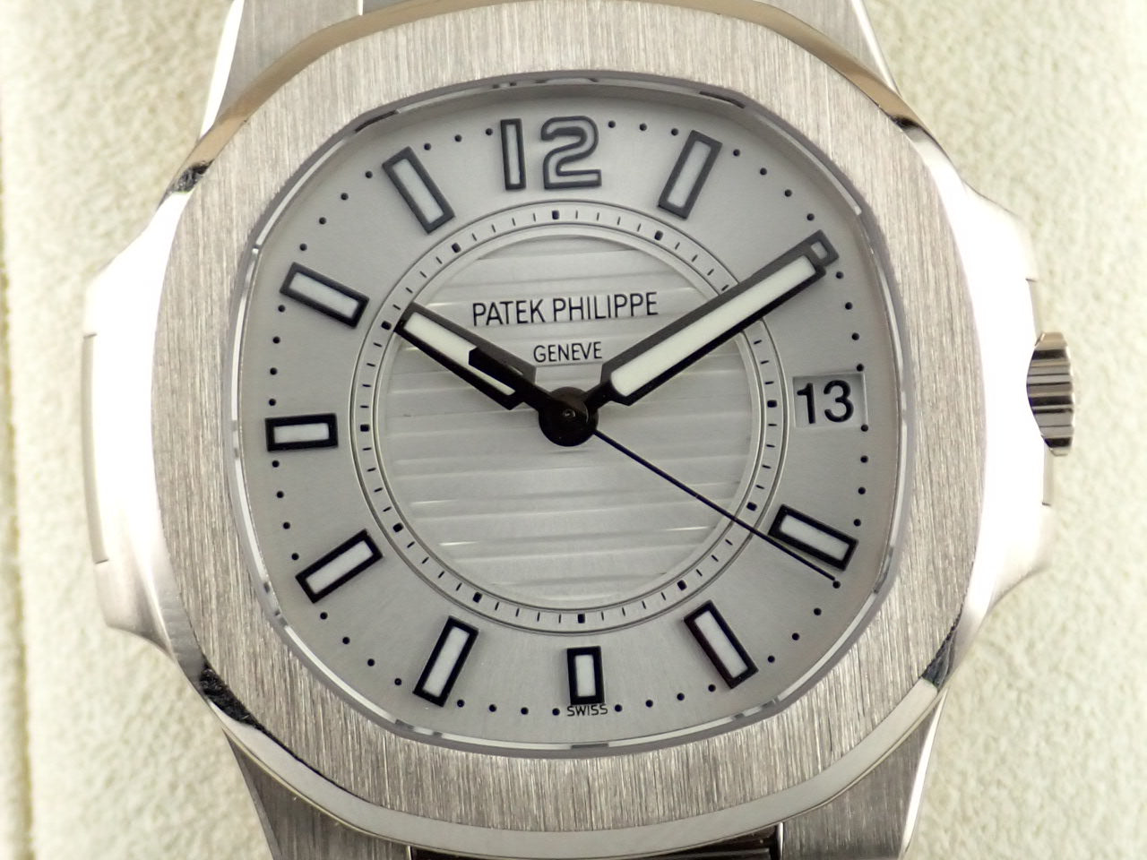 Patek Philippe Nautilus Quartz &lt;Warranty, Box, etc.&gt;