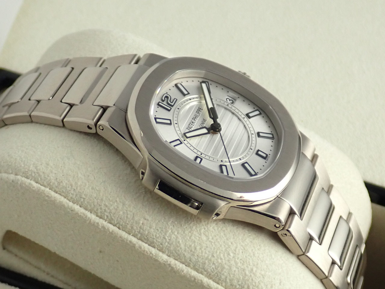 Patek Philippe Nautilus Quartz &lt;Warranty, Box, etc.&gt;