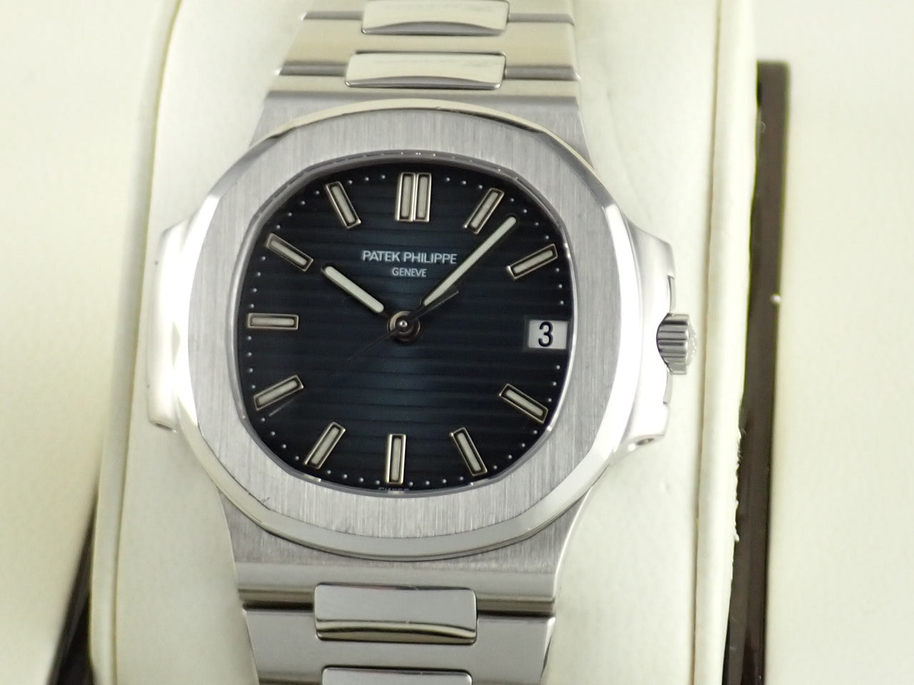 Patek Philippe Nautilus &lt;Warranty, Box, etc.&gt;