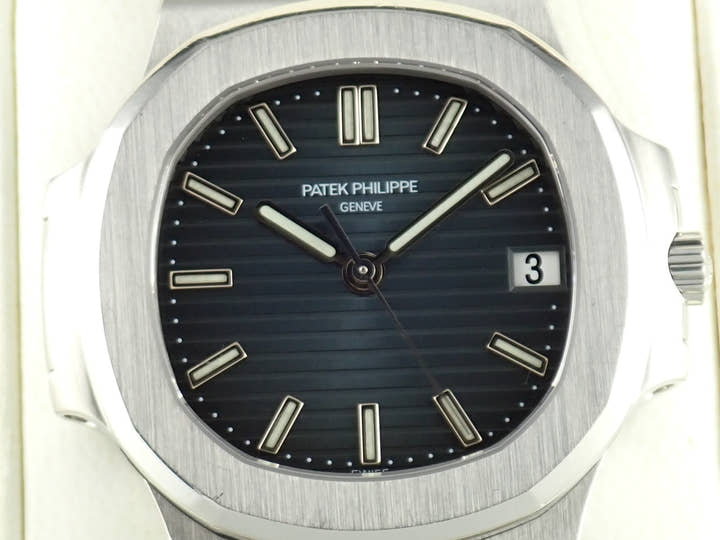 パテックフィリップ ノーチラス Ref.5800/1A-001 ダークブルー文字盤 中古 nautilus-89