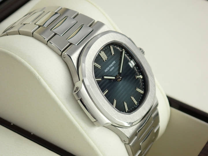 パテックフィリップ ノーチラス Ref.5800/1A-001 ダークブルー文字盤 中古 nautilus-89