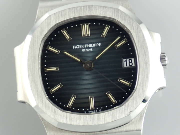 パテックフィリップ ノーチラス Ref.3800/1A-010 ダークブルー文字盤 中古 nautilus-92
