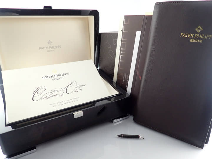 パテックフィリップ ノーチラス Ref.5712G-001 スレートグレー文字盤 中古 nautilus-94