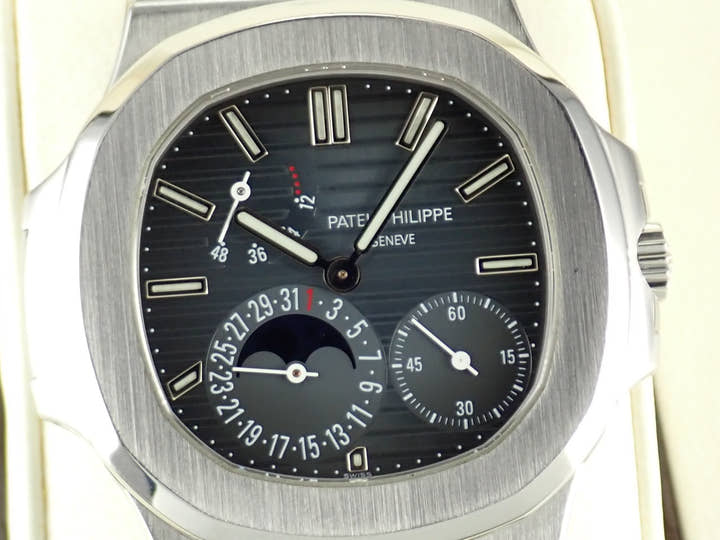 パテックフィリップ ノーチラス Ref.5712/1A-001 ブラックブルー文字盤 中古 nautilus-96