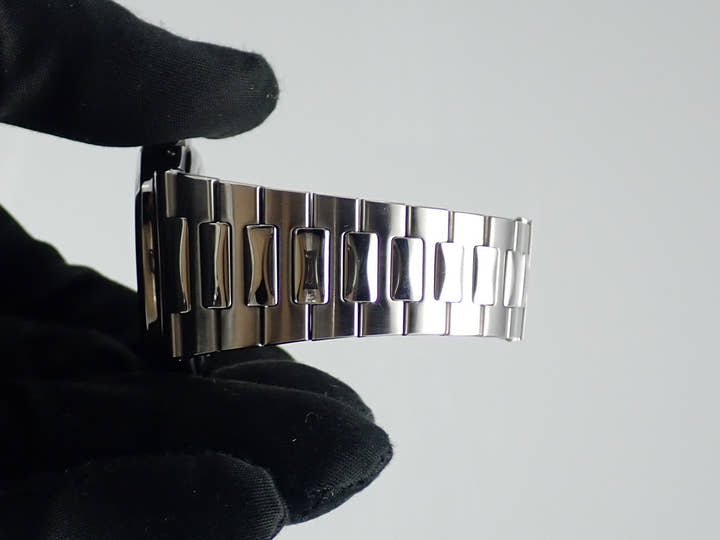 パテックフィリップ ノーチラス Ref.5712/1A-001 ブラックブルー文字盤 中古 nautilus-96