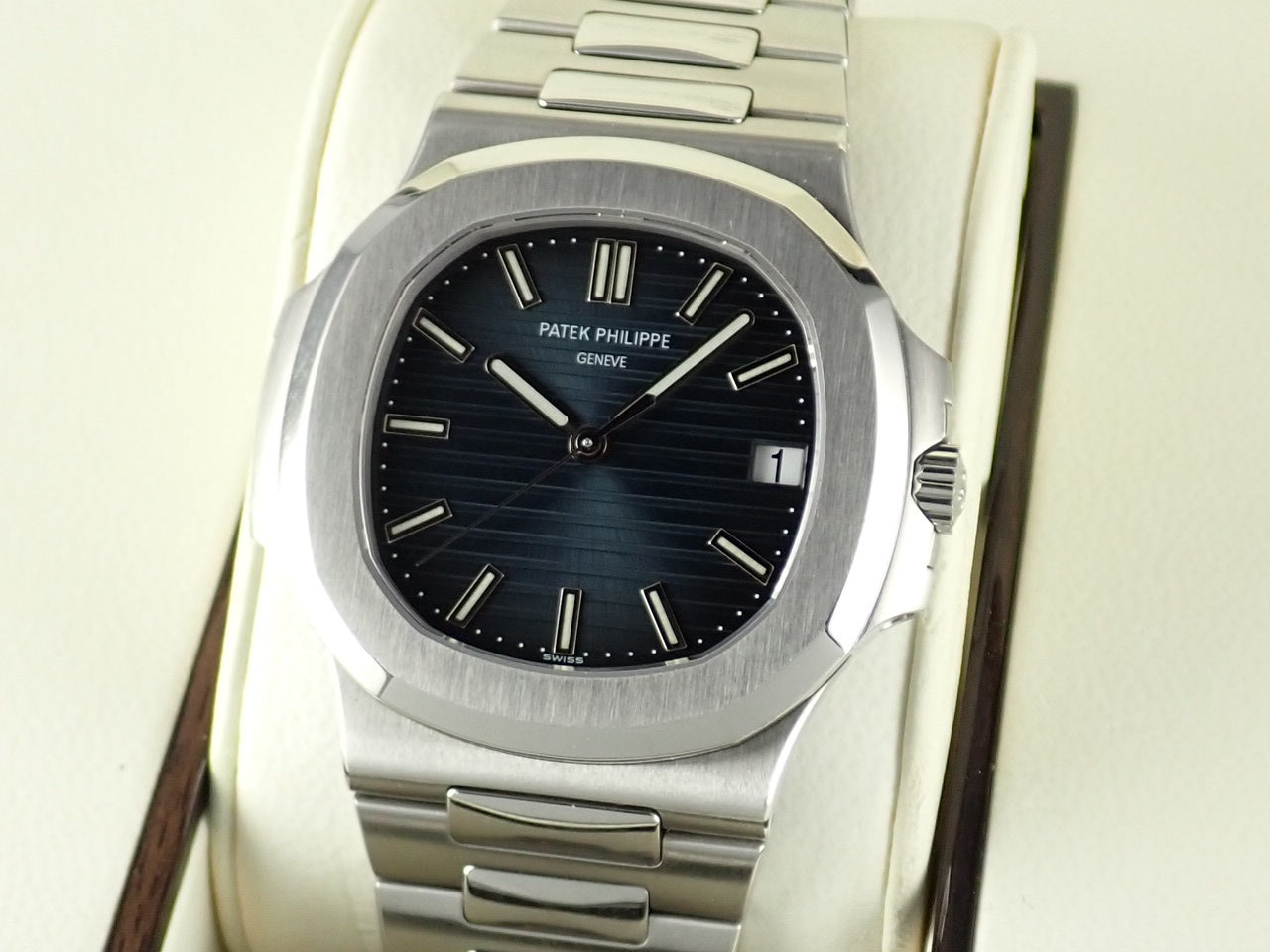 Patek Philippe Nautilus &lt;Warranty, Box, etc.&gt;