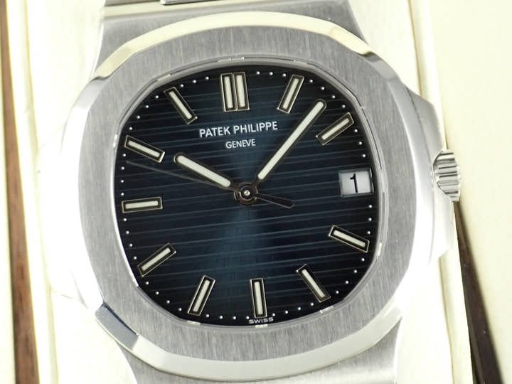 Patek Philippe Nautilus <Warranty, Box, etc.>