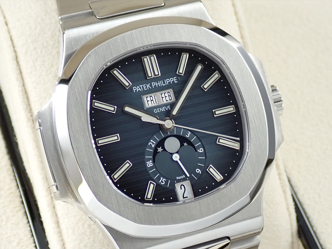 Patek Philippe Nautilus Annual Calendar Moon Phase &lt;Warranty, Box, etc.&gt;