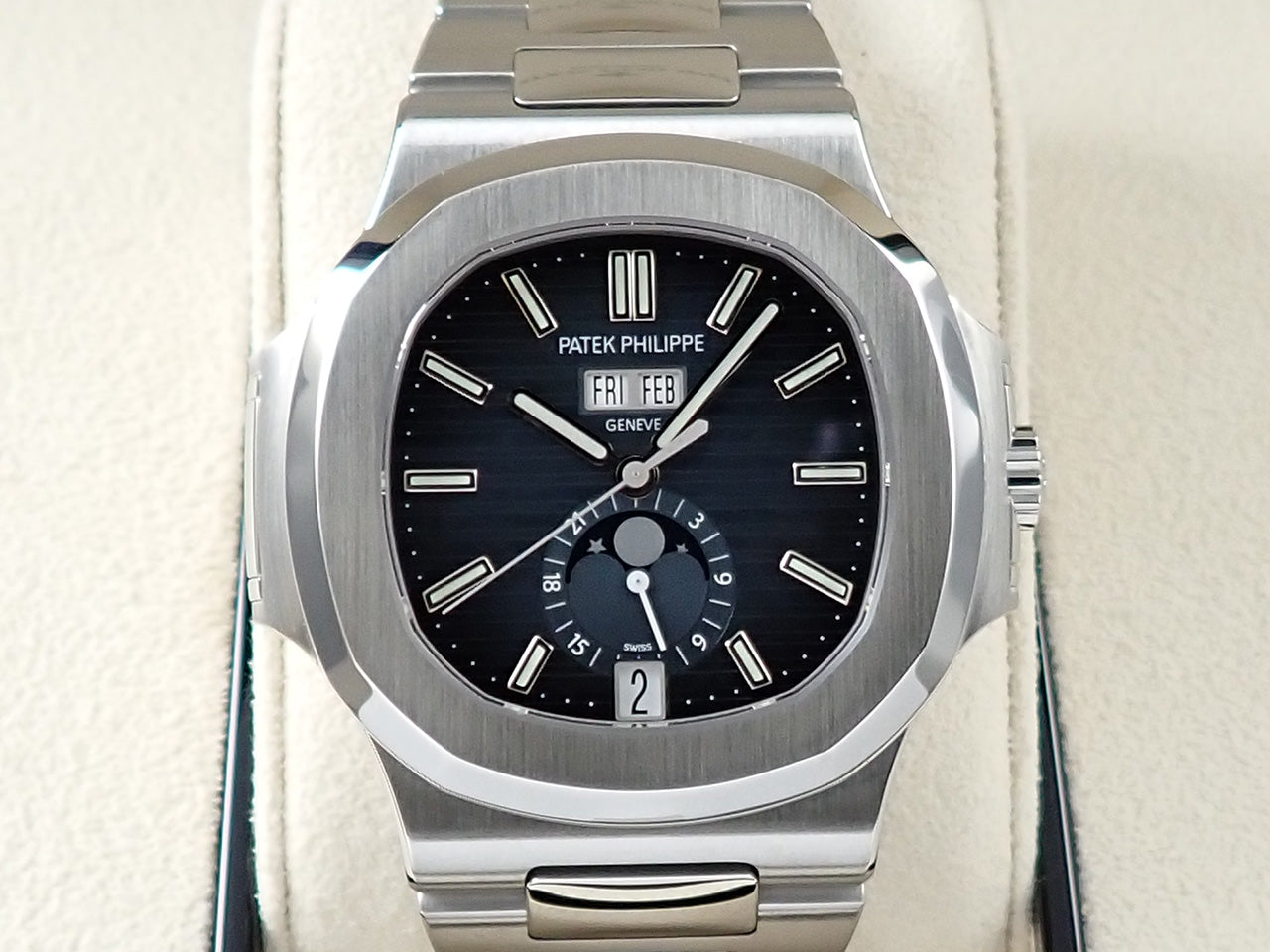 Patek Philippe Nautilus Annual Calendar Moon Phase &lt;Warranty, Box, etc.&gt;