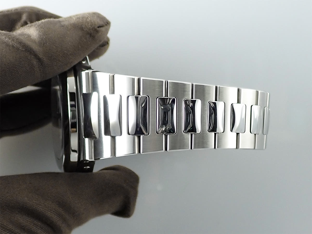 パテックフィリップ ノーチラス アニュアルカレンダー ムーンフェイズ TIFFANY&CO. Ref.5726/1A-010 ホワイト文字盤 中古 LK8H1SAX