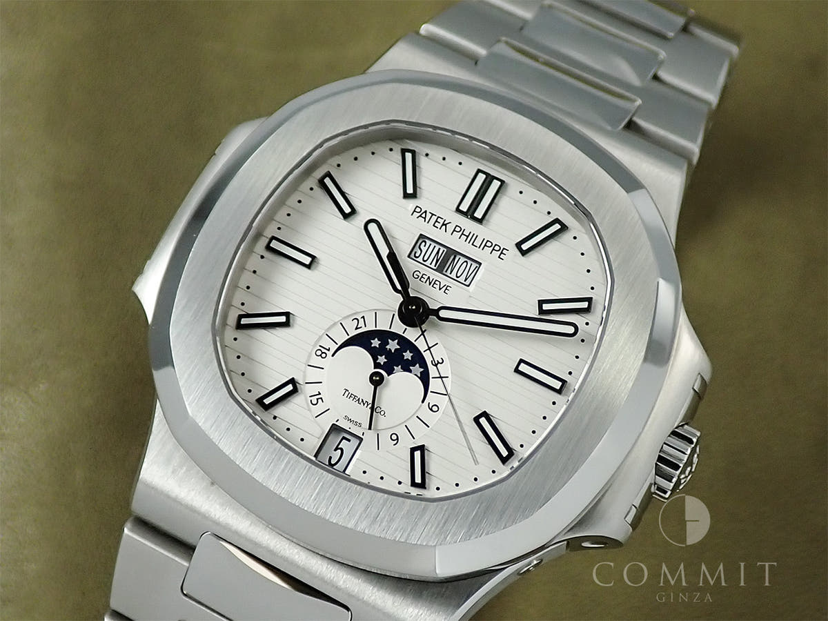 パテックフィリップ ノーチラス アニュアルカレンダー ムーンフェイズ TIFFANY&CO. Ref.5726/1A-010 ホワイト文字盤 中古 LK8H1SAX
