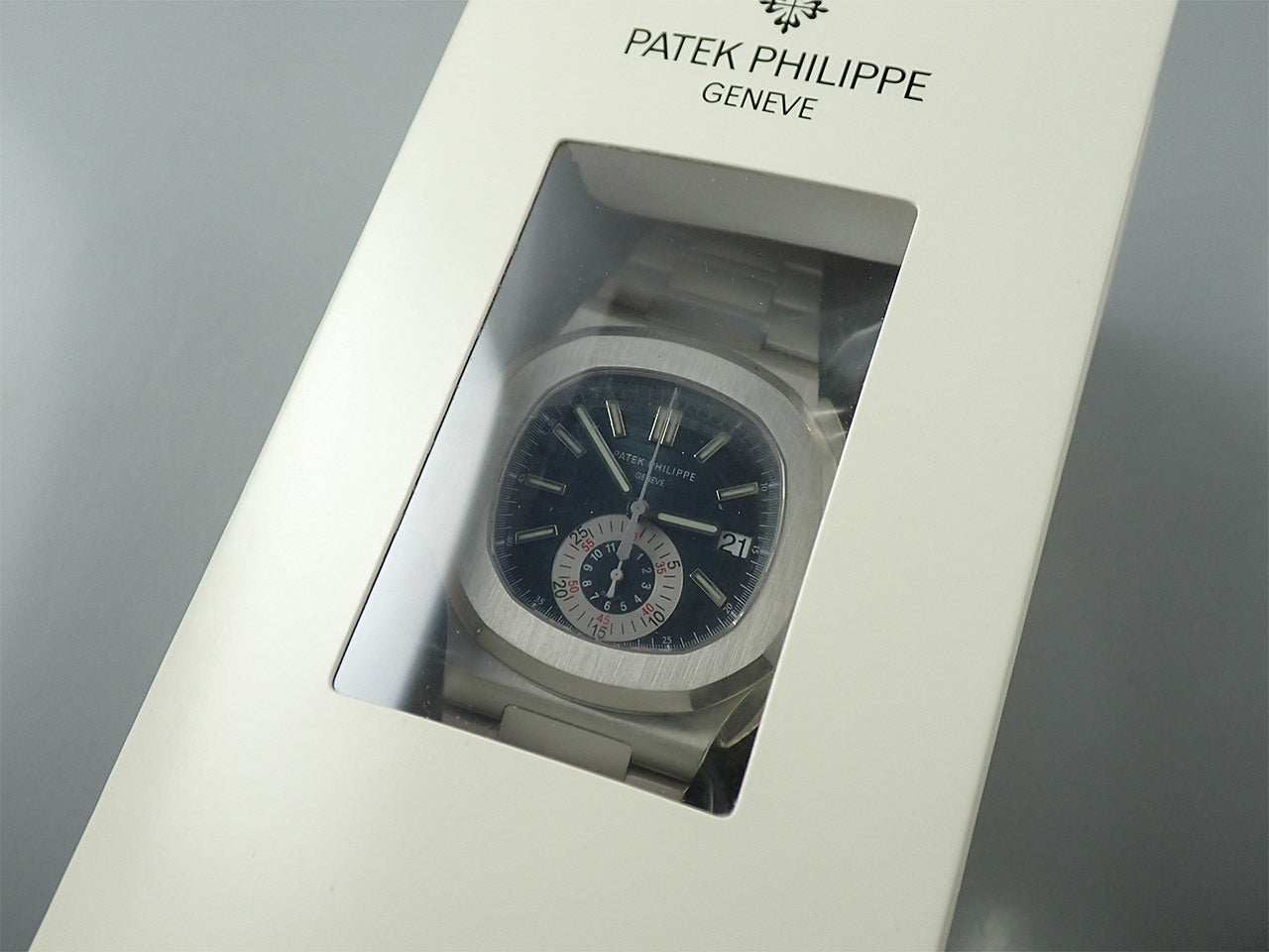 Patek Philippe Nautilus Chronograph &lt;Warranty, Box, etc.&gt;