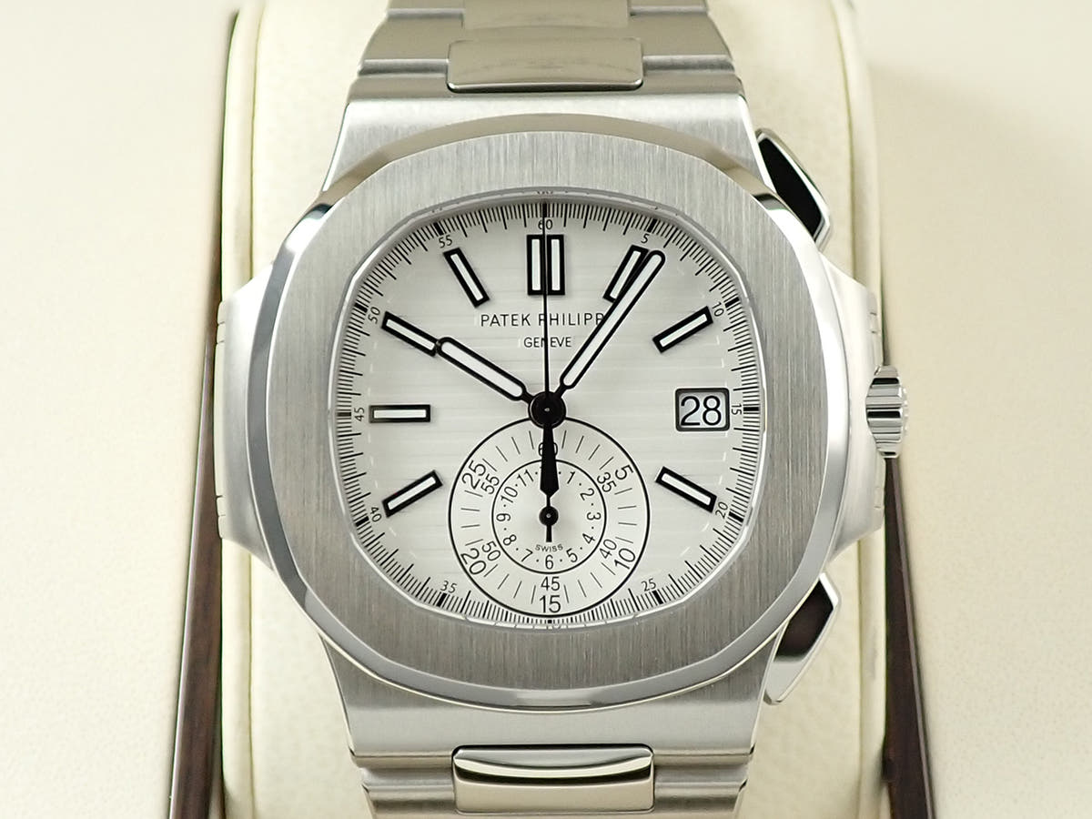 パテックフィリップ ノーチラス クロノグラフ Ref.5980/1A-019 ホワイト文字盤 美品 22ZM72S7