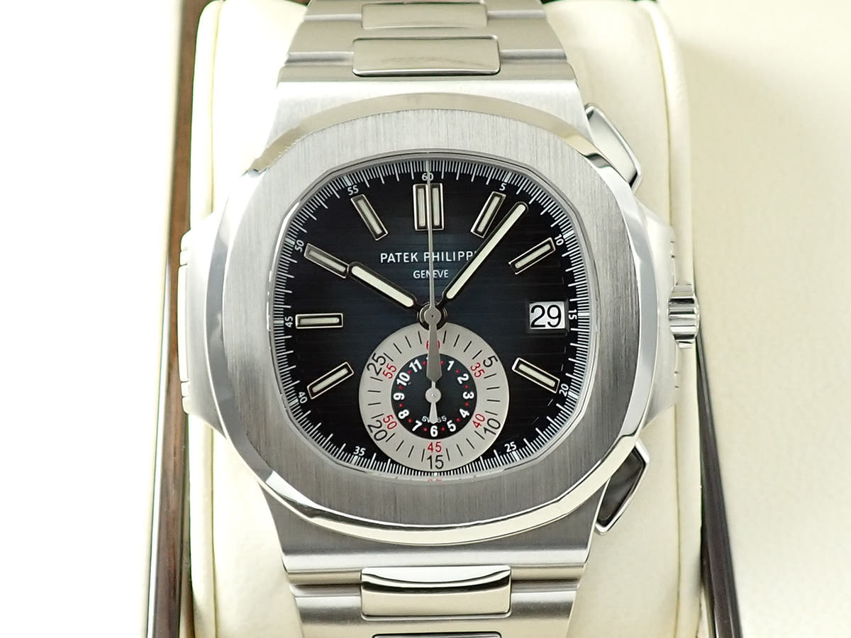 パテックフィリップ ノーチラス クロノグラフ Ref.5980/1A-001 ブルー文字盤 中古 L94HXC71