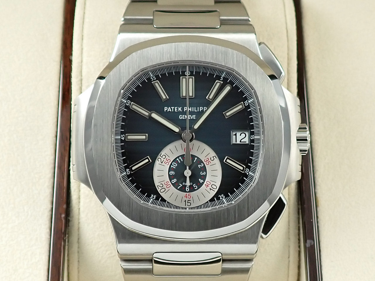 Patek Philippe Nautilus Chronograph &lt;Warranty, Box, etc.&gt;