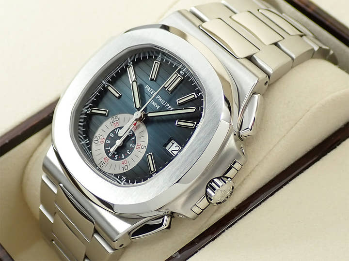 パテックフィリップ ノーチラス クロノグラフ Ref.5980/1A-001 ステンレススチール ブルー文字盤