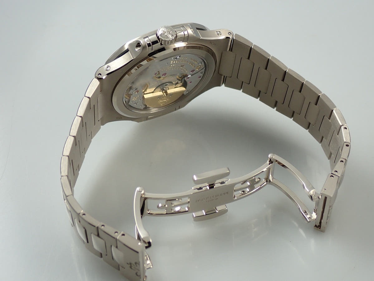 パテックフィリップ ノーチラス パーペチュアルカレンダー Ref.5740/1G-001 ブルー文字盤 美品 HM4LTXMM