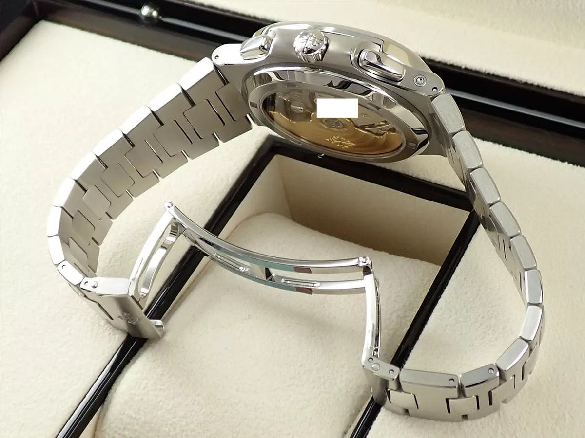 パテックフィリップ ノーチラス トラベルタイム クロノグラフ Ref.5990/1A-001 ブラックグラデーション文字盤 未使用 HAYF1304