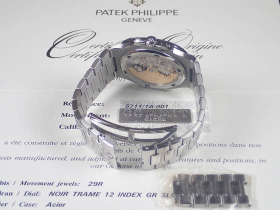 パテックフィリップ ノーチラス Ref.5711/1A ブルー文字盤 中古 nautilus