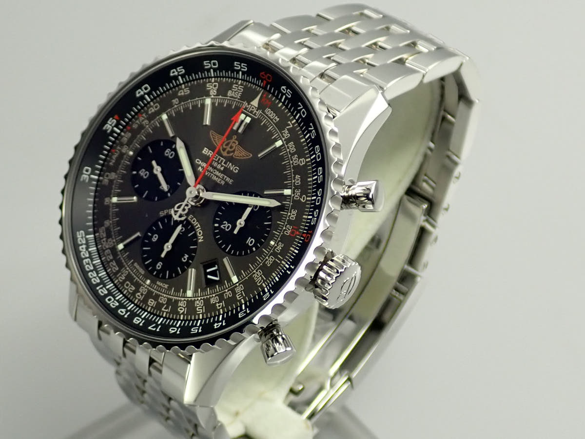 Breitling Navitimer B01 Chronograph 43 Japan Edition Ref.AB0121A21B1A1 Anthracite Dial Good Condition 14TT66C5