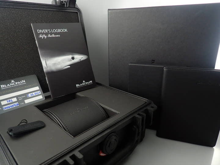 ブライトリング ナビタイマー メカニック Ref.K11022.1 ブラック文字盤 中古 WPM23257