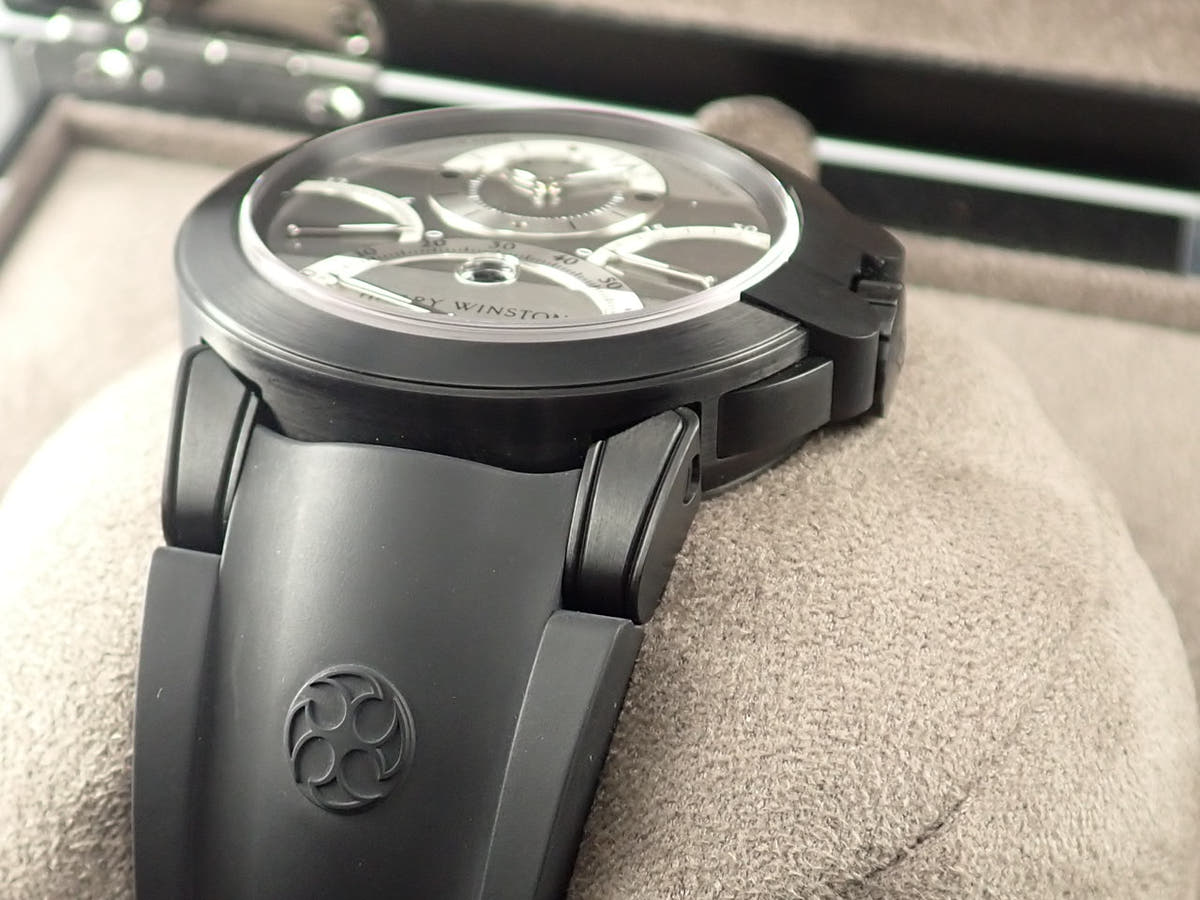 Harry Winston Ocean Tri-Retro Chronograph Ref.OCEACT44ZZ006 Grey/Silver Dial Very Good Condition KJ6HP789